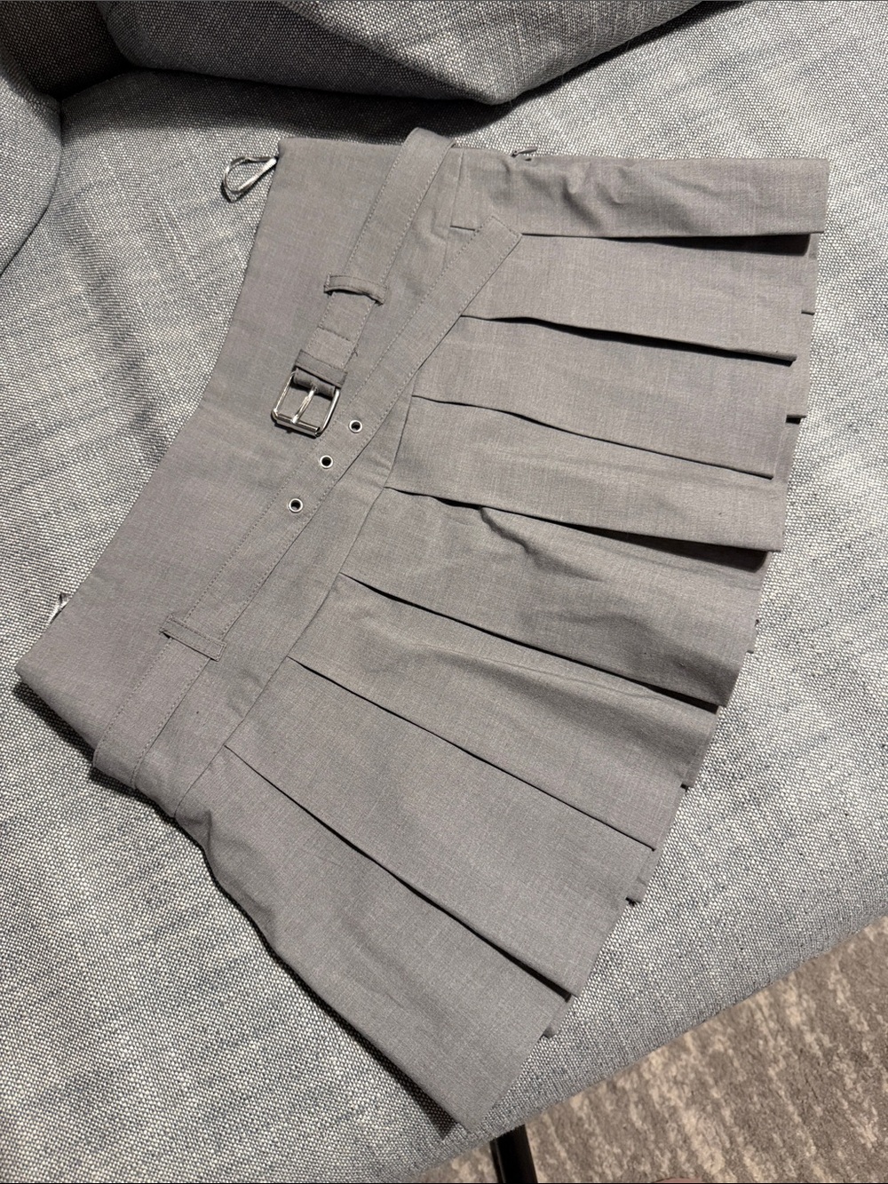 Zara Light Gray Pleated Mini Skirt with Belt